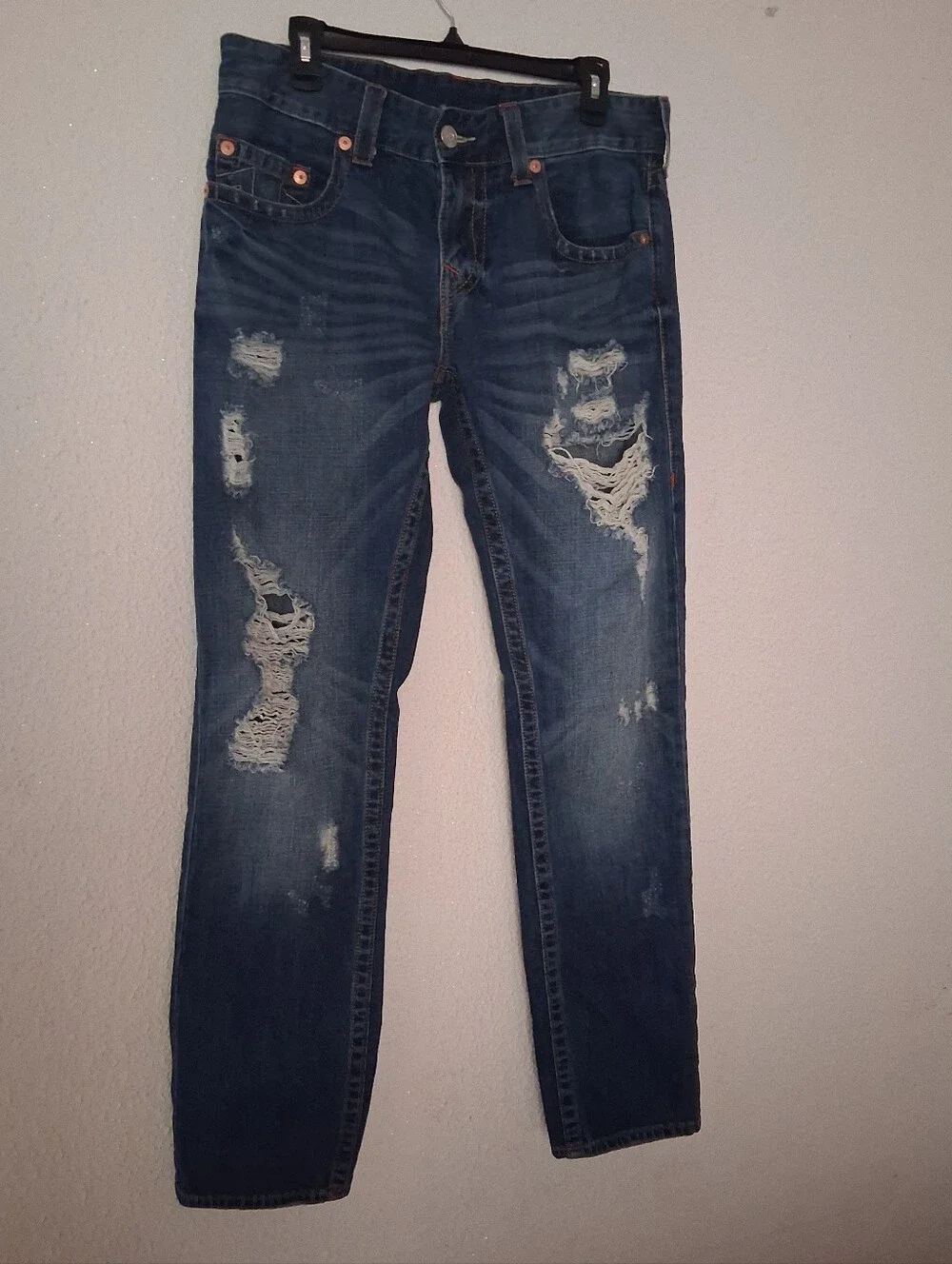 True Religion Men's Distressed Medim Blue  Jeans Sz 32 Pre-owned
